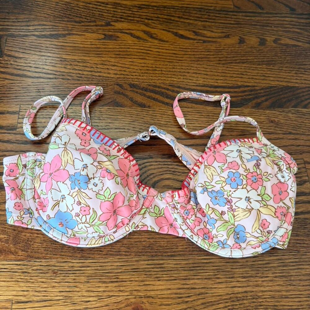 Floral bikini top
